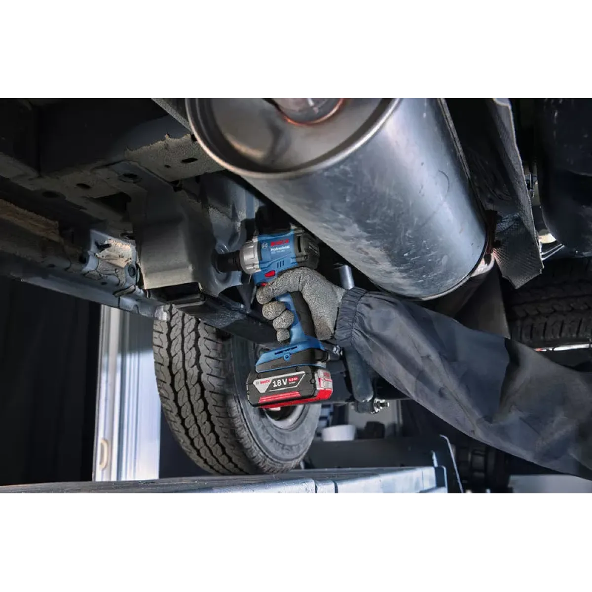Акумулаторен ударен гайковерт Bosch GDS 18V-350, 350 Nm, ½, без батерия и зарядно 06019M5020