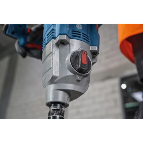 Акумулаторната бъркалка за строителни смеси Bosch GRW 18V-160, 18 V, 720 об/мин, без батерия и зарядно