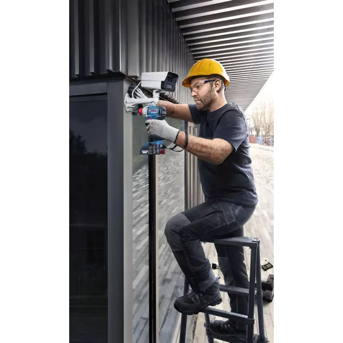 Акумулаторен ударен гайковерт Bosch GDX 18V-285, без батерия и зарядно 06019N2120