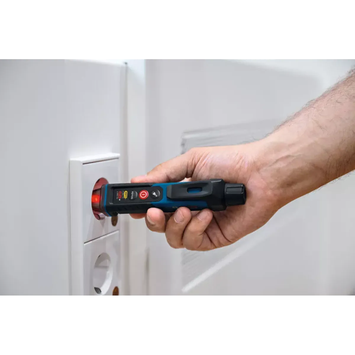 Детектор на напрежение Bosch GVD 1000-17 0601077000 Детектор на напрежение Bosch GVD 1000-17 0601077000